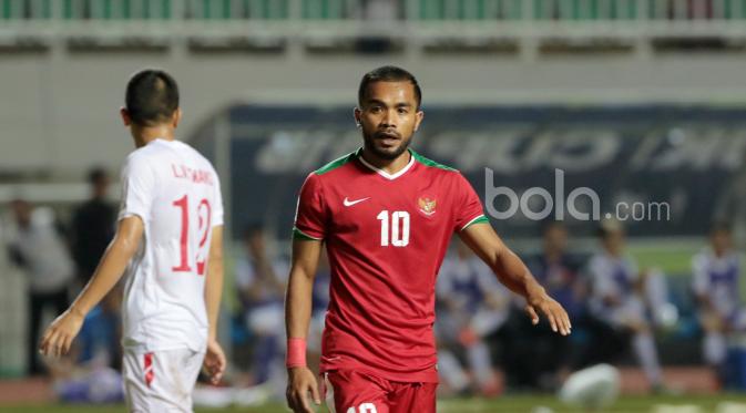 Zulham Zamrun adalah salah satu pemain yang pernah menjebol gawang Vietnam lewat free kick pada laga uji coba di Sleman, hal ini mungkin terulang di My Dinh Stadium. foto nicklas hanoatubun/bola.com