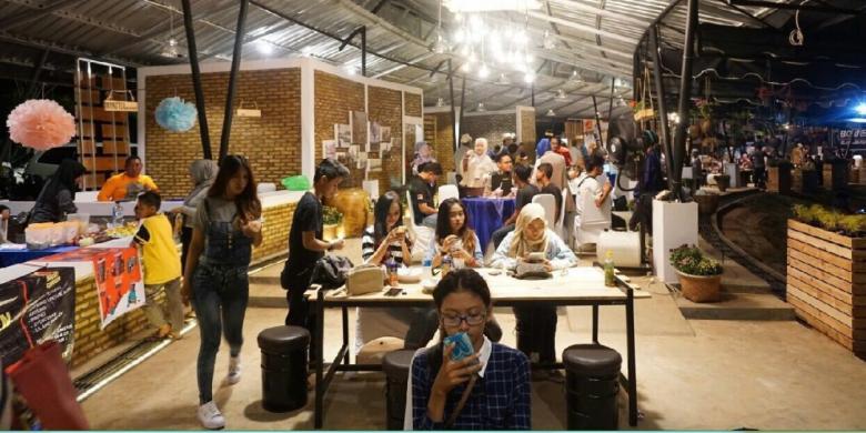 Sentra Kuliner, Pasar Apung dan Taman Origami dalam satu Kompleks Perumahan