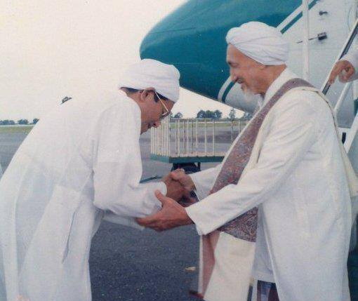 Habib Anis Sempat Minta Hentikan Pesawat, Buat Dengarkan Maulid Simthudduror Guru Sekumpul